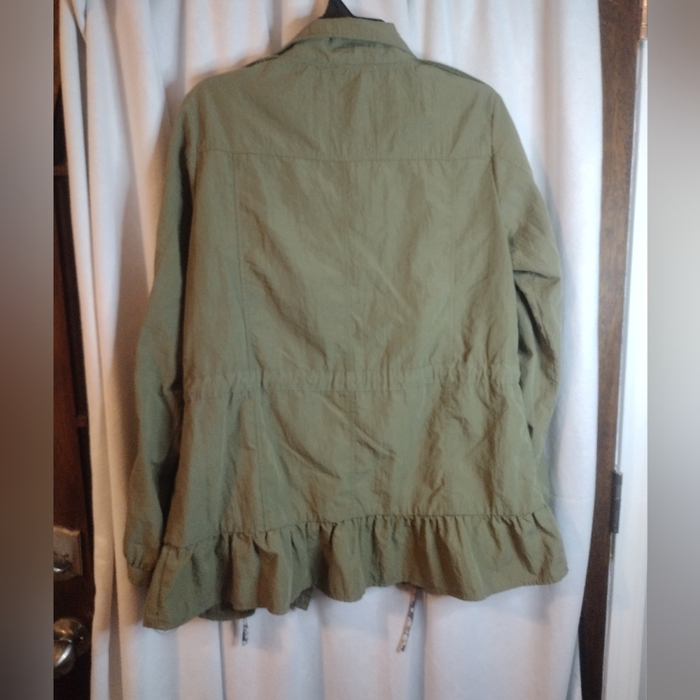 Army Green Jacket With Drawstring - image 2